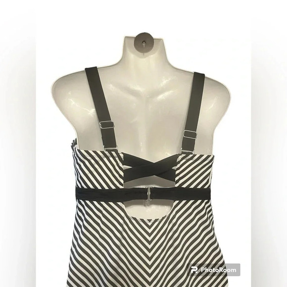 Athleta Stripe Pura Swim Dress - Picture 4 of 10